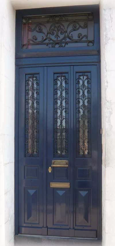 Réalisation de porte par l